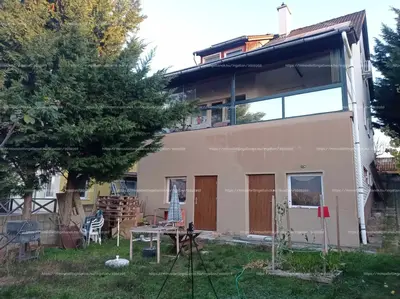 Pilisborosjenő, Tücsök utca 17