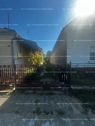 Csokonyavisonta, Xantus János utca