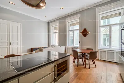 Budapest, V. kerület, Kálmán Imre utca 21