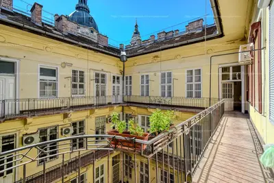 Budapest, V. kerület, Bajcsy-Zsilinszky út 18