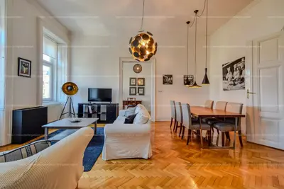 Budapest, V. kerület, Bajcsy-Zsilinszky út 18