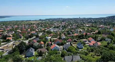 Balatonalmádi, Szinyei Merse Pál utca